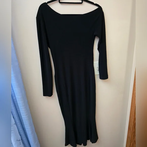 Norma Kamali Black Norma KamaliLong Sleeve Drop Shoulder Fishtail Dress - Picture 3 of 12